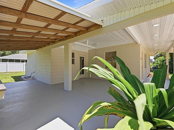 4th image of 228 STANFORD ROAD