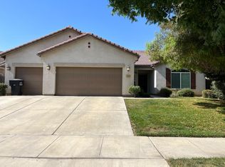 2324 W Tyler Ave, Visalia, CA