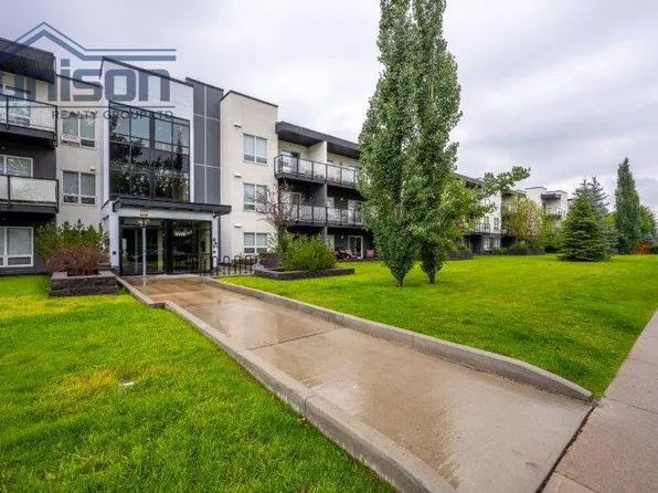 15233 W 1st St SE #213, Calgary, AB T2X 0X5