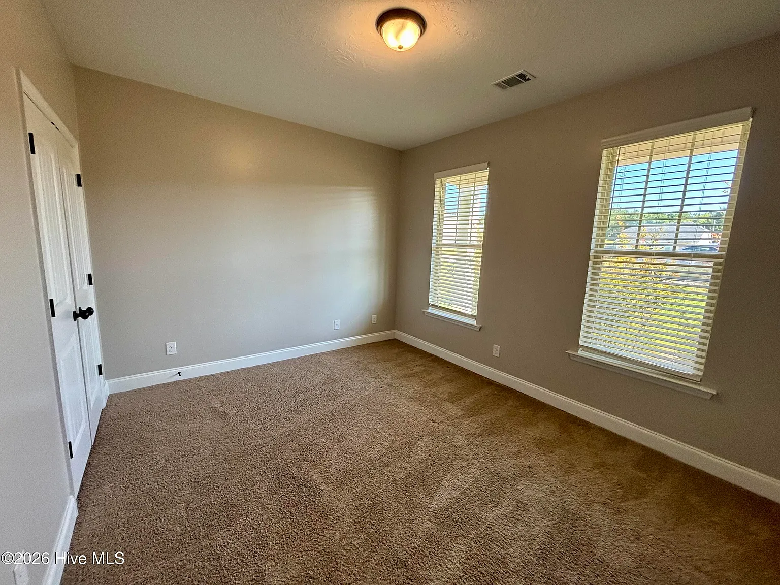 Studio, 1700 sqft, $1,900 — Photo 3