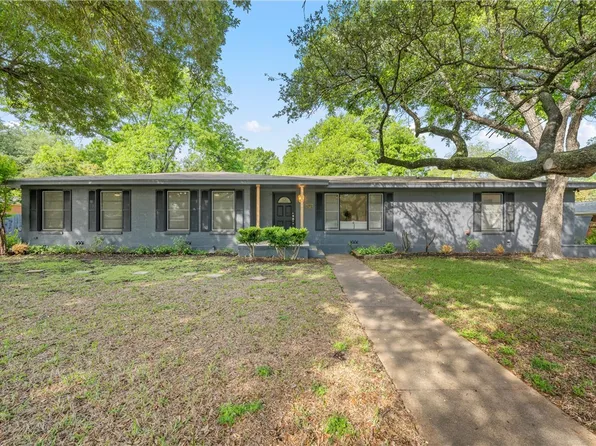 2440 Lake Air Dr, Waco, TX 76710