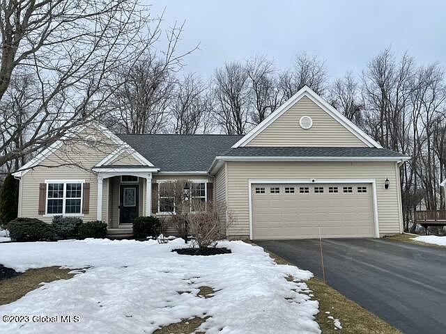 1st image of 7 Danbury Ct