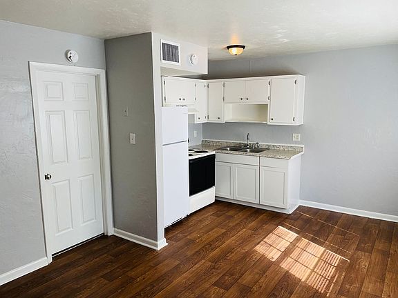 3rd image of 814-824 Arkansas St #820-1