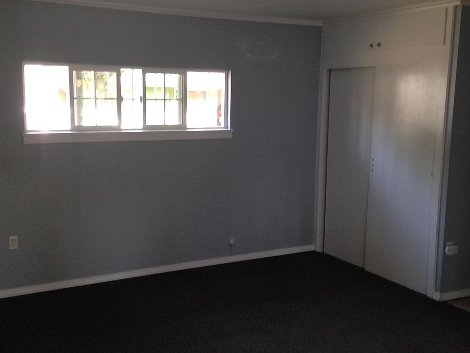 2nd image of 726 4th St
