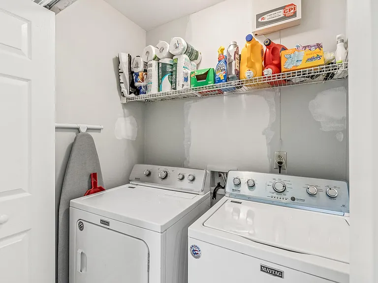 1118 Polk St — Photo 22