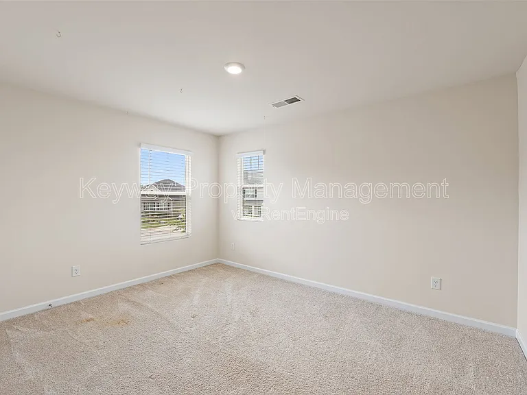 3262 Carmine Ave — Photo 23