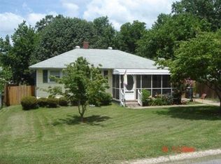 1223 Golf Course Dr, Gastonia, NC 28054