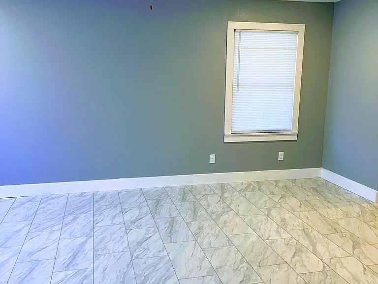 907 Poplar Ave — Photo 9