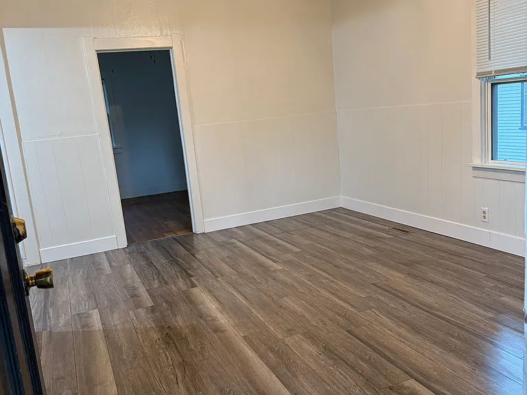 217 S California Ave — Photo 2