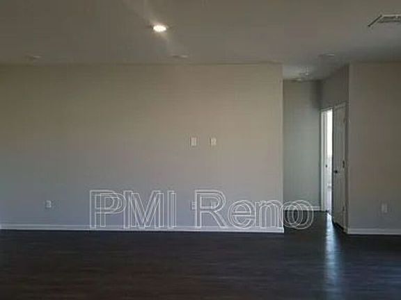 4th image of 8402 Simsbury Dr