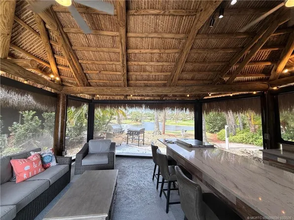 460 NW Foursome Ln, Port Saint Lucie, FL 34986