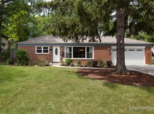 884 Bittersweet Dr, Northbrook, IL 60062