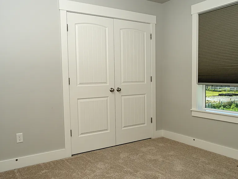 1254 W 290 South Amber Flds — Photo 18