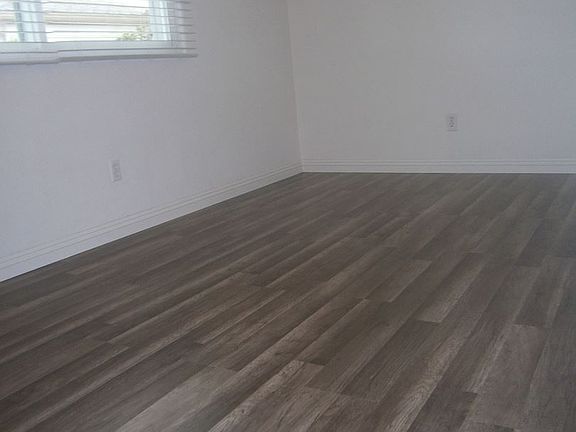 4th image of 4251 Mentone St