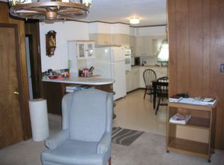 204 Carl Smith Rd, Hampton, TN 37658