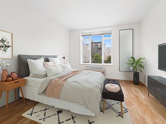 4th image of 330 E 119th St #3F