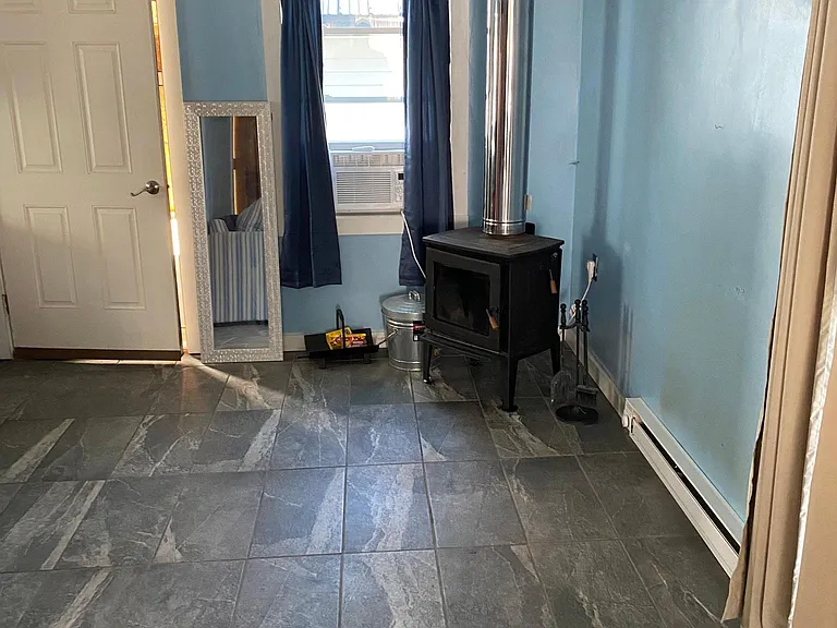 Wood burning stove