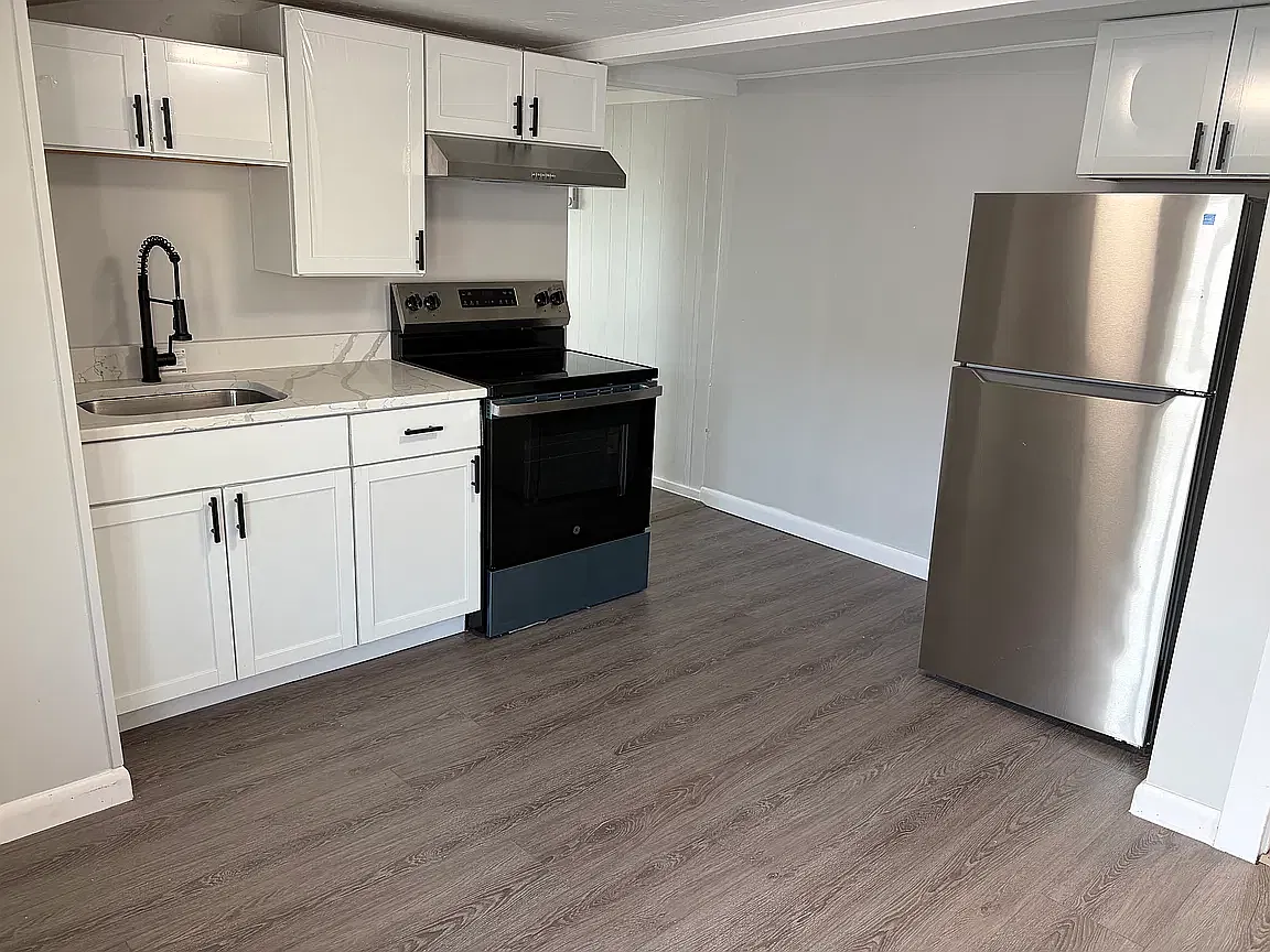 1 bed, 600 sqft, $1,950 — Photo 3