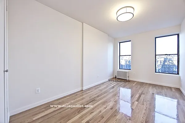 Rented by Nelson Aybar, LREB | media 3