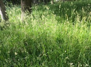 325 White Oak Ln, Hazleton, PA 18202