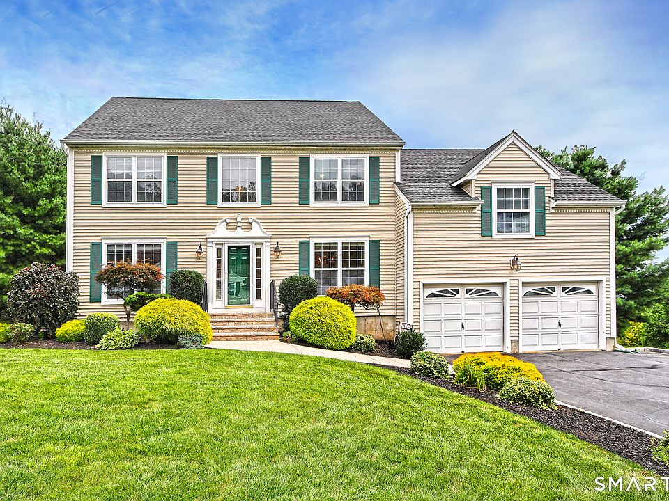 1st image of 29 Commodore Hull Drive