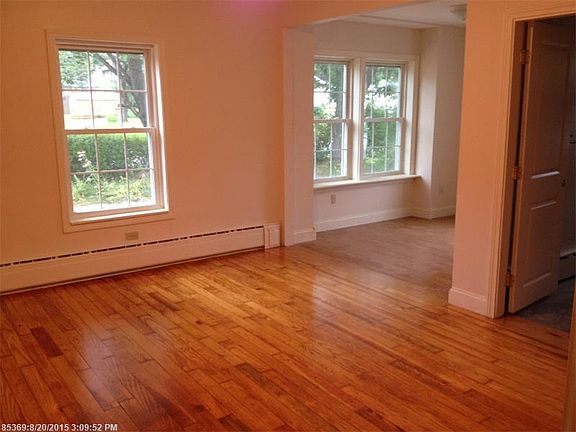 4th image of 7 Woodmont St