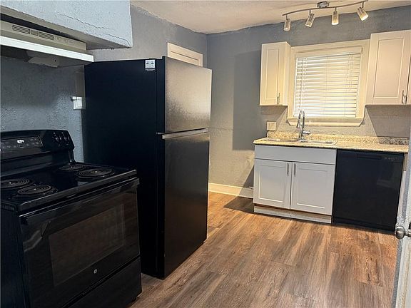 5th image of 4245 Paseo Blvd