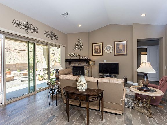 3rd image of 5264 Porter Creek Dr