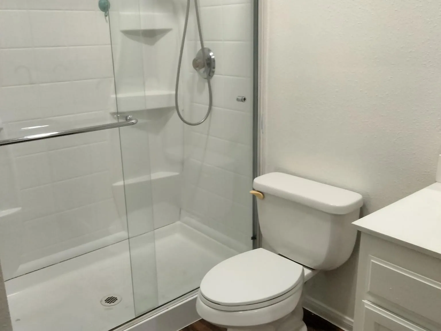 2 bed, 975 sqft, $2,450 — Photo 3