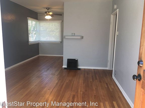 3rd image of 2517 28th St #2517