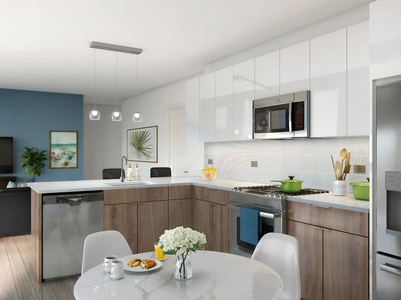 4th image of 2330 N Lincoln Ave #1102