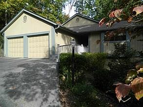 2nd image of 11 Cats Paw Ct