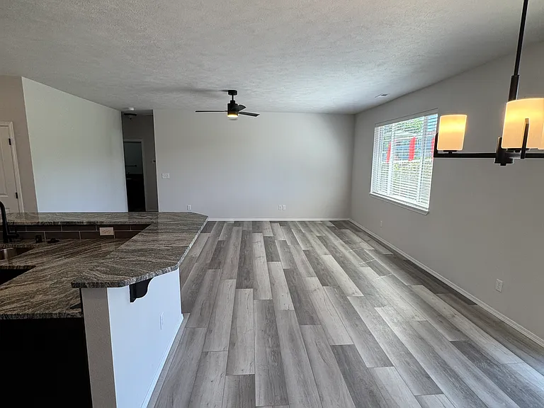 8412 E Rich Ave — Photo 5