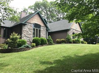 3705 Kennedy Rd, Taylorville, IL 62568