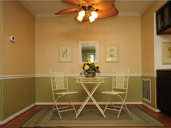 4th image of 12273 Wadsworth Way
