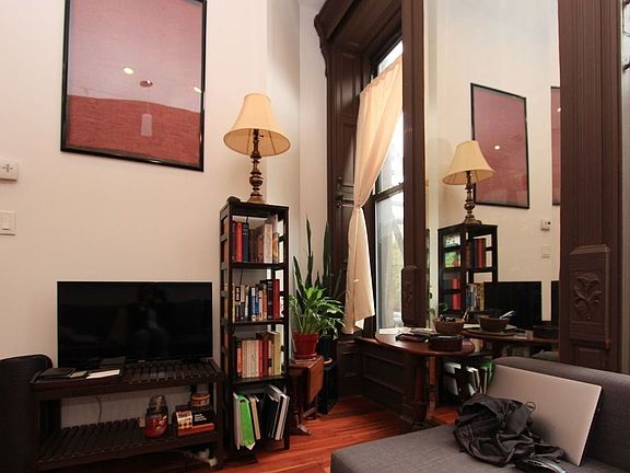 3rd image of 21 Herkimer St APT 1F