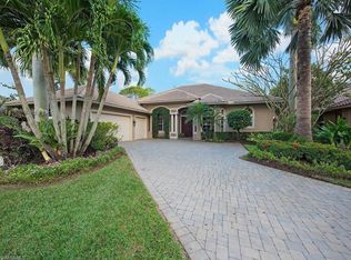 7504 Treeline Dr, Naples, FL 34119