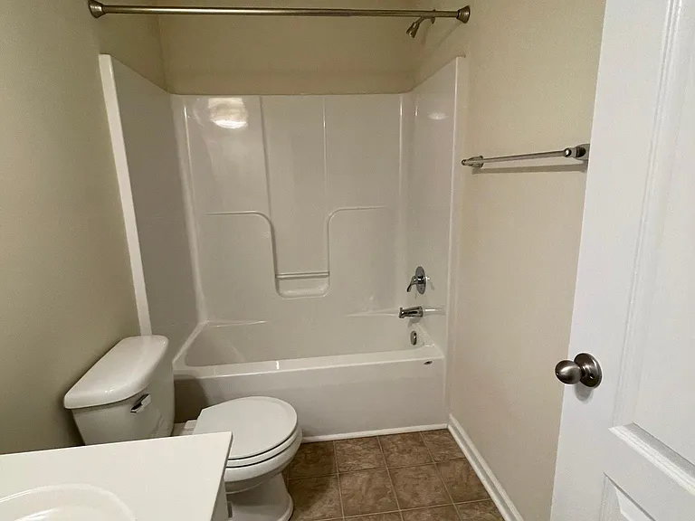102 Woodside Dr — Photo 25