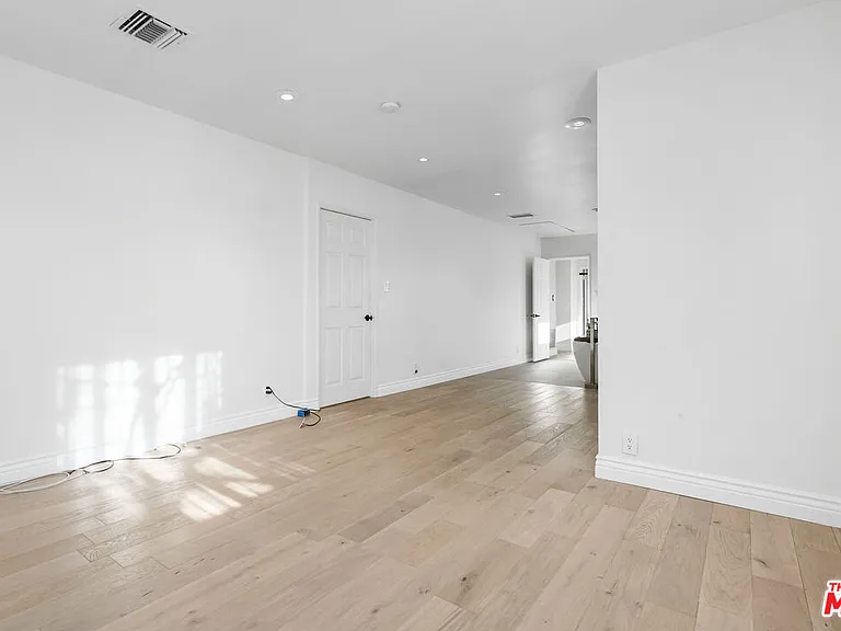649 Tufts Ave — Photo 22