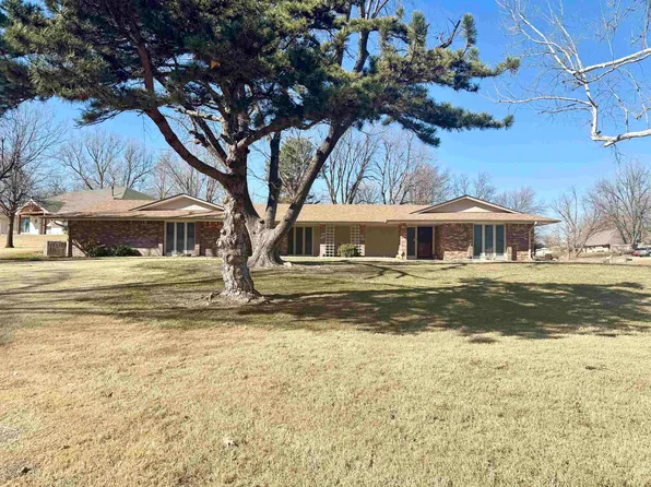 2502 Wildwood Dr, Enid, OK 73703