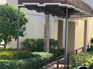 3138 Via Poinciana APT 417, Lake Worth, FL 33467