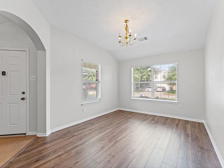 21218 Rezanof Rd — Photo 5