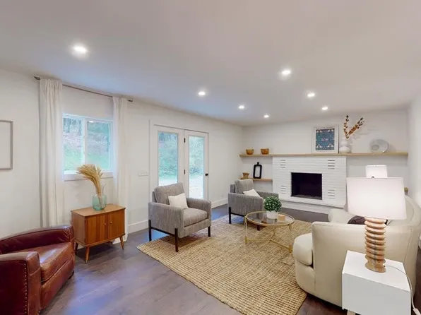 11833 Overlook Dr, Corning, NY 14830