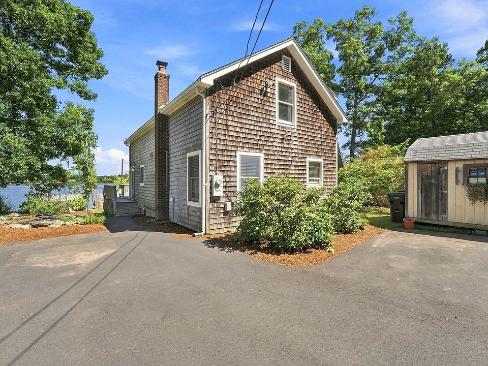 1st image of 111 King Philip Rd