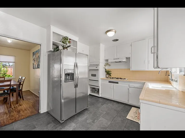 44246 Foxton Ave — Photo 5