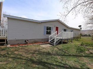 52907 N Thomas Rd, Benton City, WA 99320