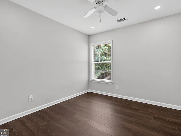 28 Stonehenge Ct — Photo 38