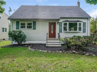 172 Minetta Rd, Somerset, NJ 08873