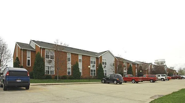 Building Photo - Huron Manor Apartments