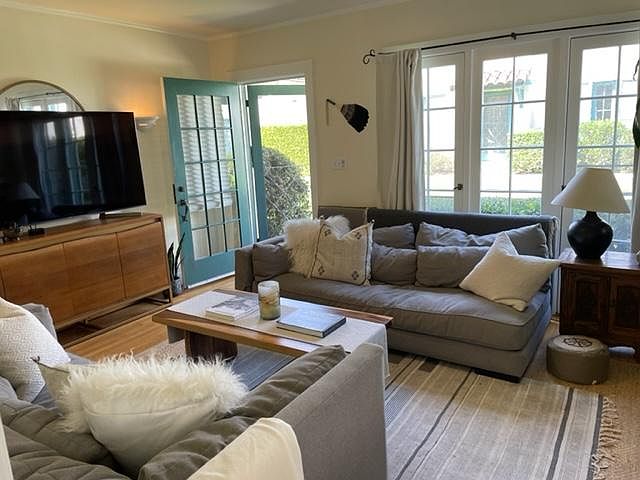 1st image of 1624 Garden St #3